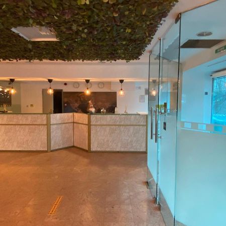 Hotel Mojo Bucureşti Ngoại thất bức ảnh
